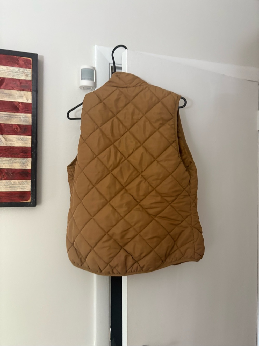 Love Tree Quilted Brown Puffer Vest - Picture 3 of 3